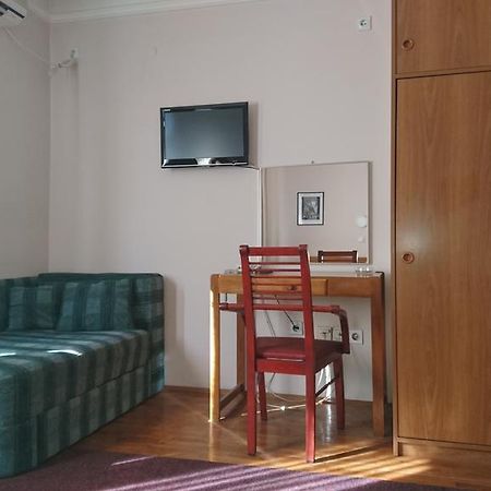 Hostel Bimbo Skopje Ngoại thất bức ảnh