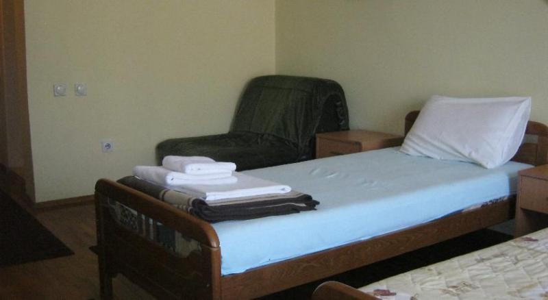 Hostel Bimbo Skopje Ngoại thất bức ảnh