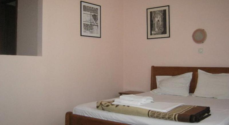 Hostel Bimbo Skopje Ngoại thất bức ảnh
